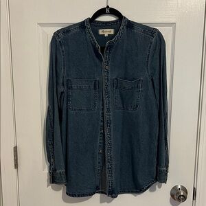 Madewell denim button up shirt size M